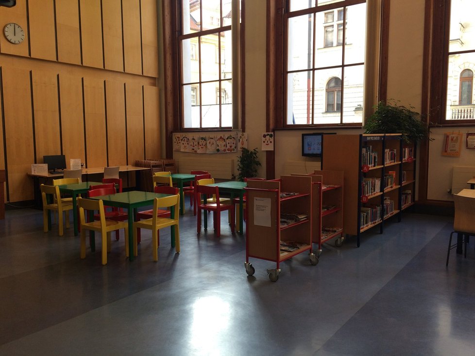 Dětské oddělení v Ústřední budově Městské knihovny Praha je dětmi velmi oblíbeno.