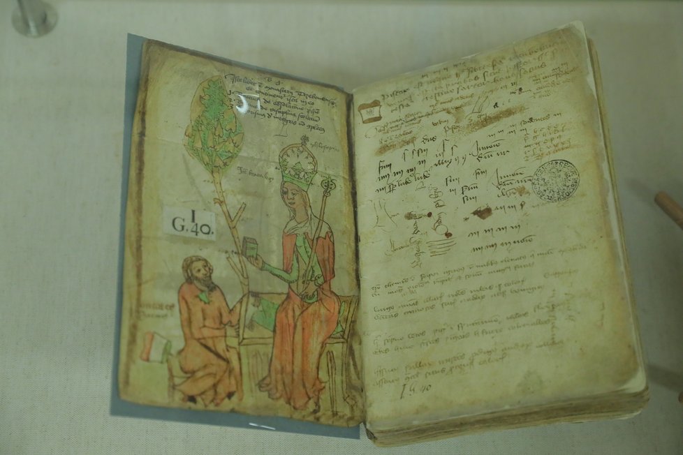 Národní knihovna vystavuje v Klementinu tzv. Ošklivé rukopisy Kříže z Telče.