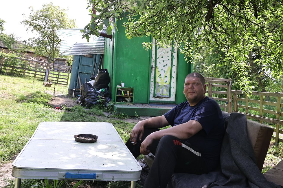 V Klíčovském Háji spokojeně hospodaří lidé bez domova, díky programu městské části se mohou dostat zpátky na nohy