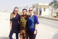 Češky, které odjely do války s ISIS: Poprvé po nás stříleli