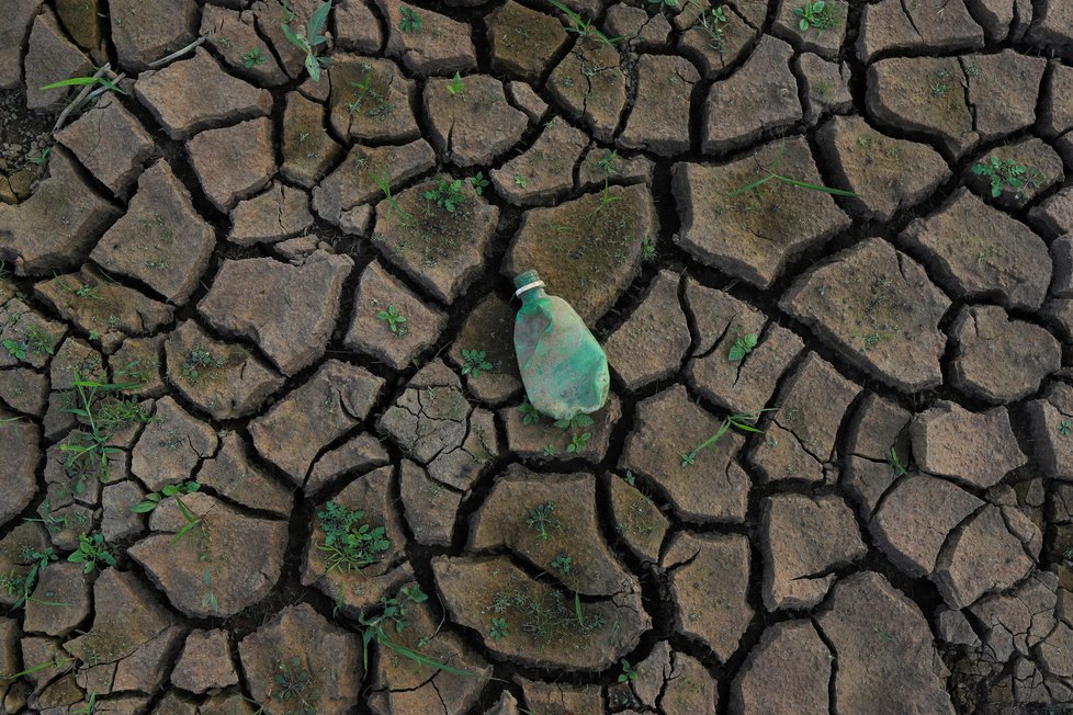 Klimatické změny: Svět bojuje se suchy.