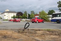 V Klimkovicích začnou stavět kruháč: Lidi čekají tři měsíce dopravního očistce