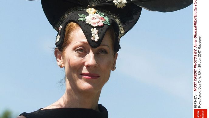 Přehlídka klobouků na nejprestižnějším dostihovém závodu Royal Ascot