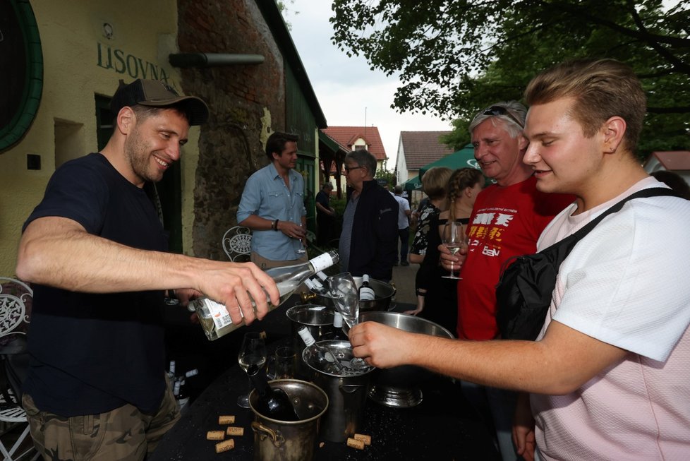 Setkání s tvůrci a herci muzikálu Slunce, seno, jahody