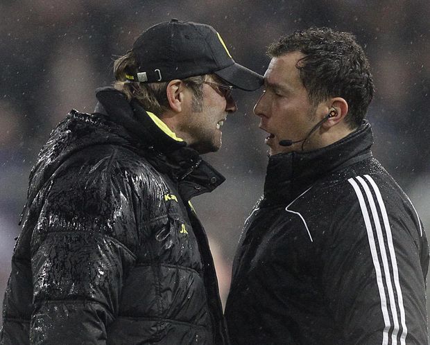 Jürgen Klopp. Trenér, který pozvedl Dortmund. Jürgen Klopp. Trenér, který pozvedl Dortmund.
