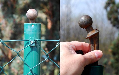 Šokující zjištění v Jihlavě: Protézy mrtvých zdobí ploty zahrádek!