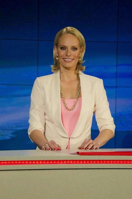 Jako moderátorka zpravodajství TV Nova.