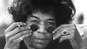 Jimi Hendrix se zadusil se zvratky po předávkování prášky na spaní