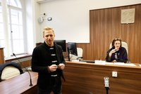 Soud Kluse a Mikuleckého kvůli „užitečnému a prolhanému idiotovi“: Expert na výroku trvá, co dalšího zaznělo?