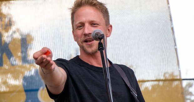 Tomáš Klus na Radiokempu Frekvence 1