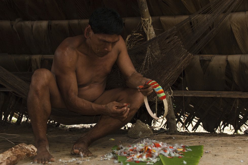 Kmen Huaorani žije v deštném pralese na východu Ekvádoru.