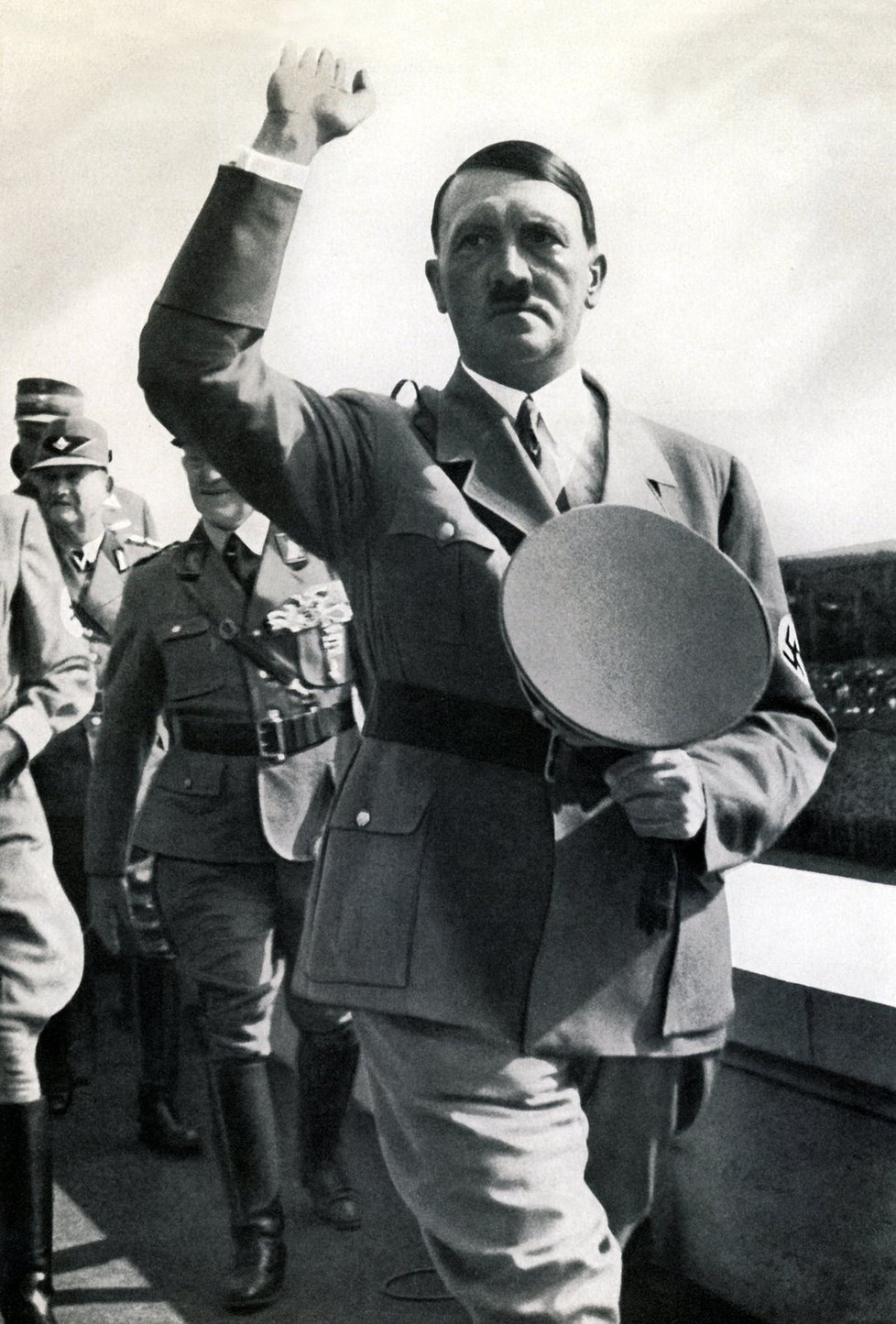 Adolf Hitler by bez pomoci kněze nežil