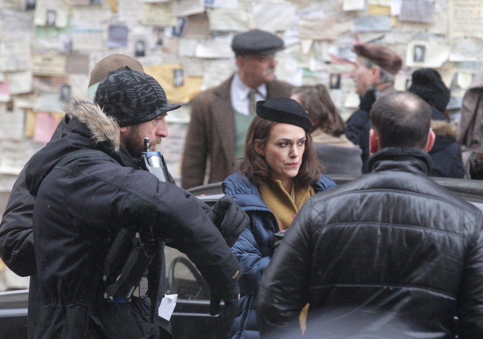 Keira Knightley natáčí v Praze film.