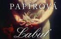 Laylah Attarová: Papírová labuť