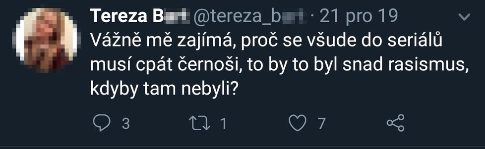 Knihkupkyně Tereza B. z Jablonce se na sociální síti Twitter rasisticky projevovala a veřejně zesměšňovala uchazeče o práci.