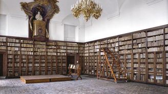 Češi jsou čtvrtí největší knihomolové na světě. Vědci zjistili, jak užitečné je být při dospívání obklopen knihami