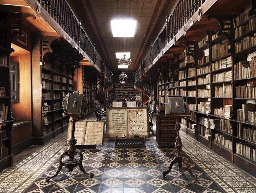 Library Of The Monastery Of San Francisco, Peru, Jižní Amerika