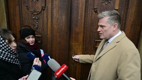 Filip Turek (Motoristé) při příchodu na jednání koaliční rady (12.1.2026)