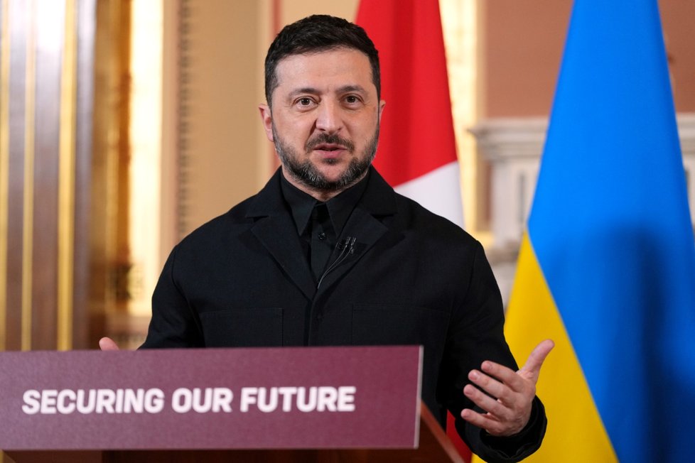 Setkání s novináři v Londýně po jednání "koalice ochotných": Volodymyr Zelenskyj (24. 10. 2025) Setkání s novináři v Londýně po jednání "koalice ochotných": Volodymyr Zelenskyj (24. 10. 2025)