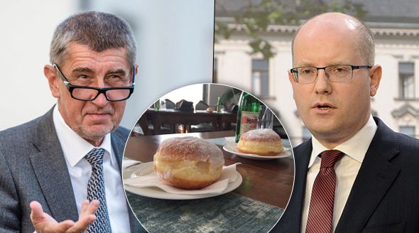 Politici na jednání koaliční rady dostali ke snídani koblihy.