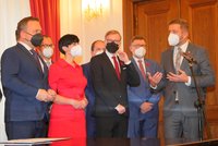 Jsme připraveni převzít vládu ihned, hlásí Fiala. Piráty čeká další víkendové referendum