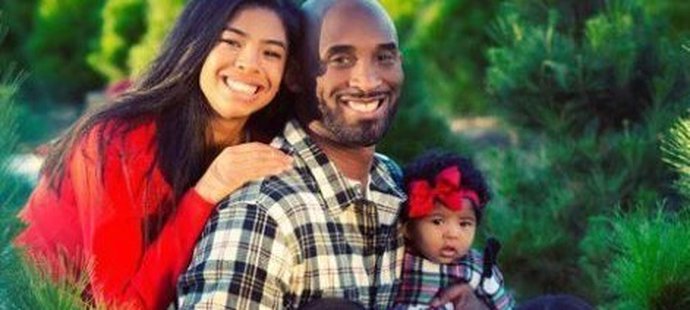 Tuto rodinnou fotografii přiložila Vanessa Bryantová ke svému prvnímu vyjádření ke smrti Kobeho Bryanta a jejich dcery Gianny