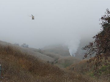 Fotografie Kanceláře losangeleského šerifa z místa tragédie.