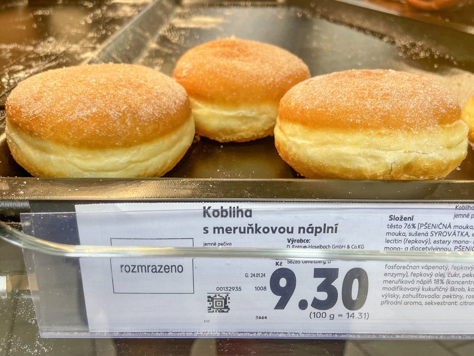 Koblihy v českém obchodě.