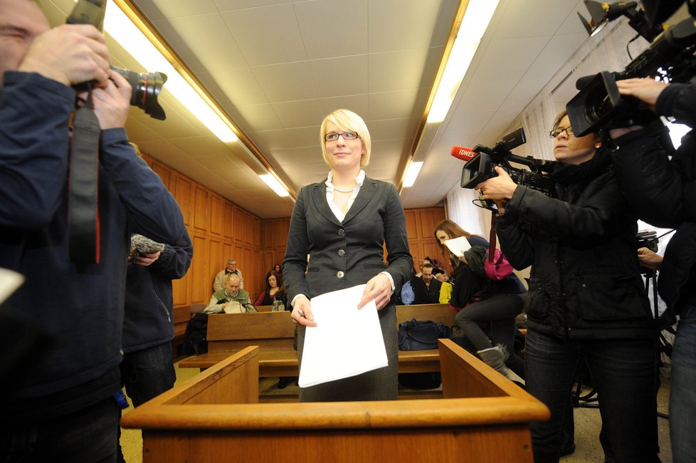 Někdejší členka VV Kristýna Kočí u soudu