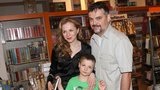 Moderátorka Kociánová s rodinou: Adoptovanému synovi zachránila dětství