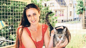 Lucie Malečková pomáhá v hodonínském útulku pro kočky. Tam mohly nalézt zabité kočky ze zoo útočiště