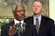 Kofi Annan a americký prezident Bill Clinton