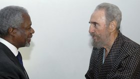 Kofi Annan a kubánský diktátor Fidel Castro