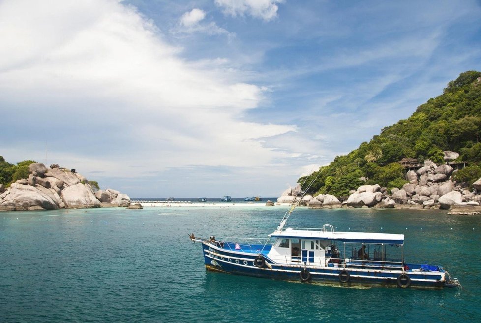 Thajský Koh Tao získal přezdívku ostrov smrti kvůli záhadným úmrtím turistů.