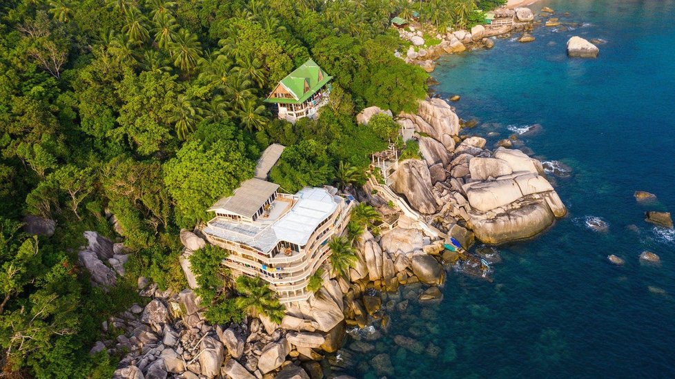 Thajský Koh Tao získal přezdívku ostrov smrti kvůli záhadným úmrtím turistů.