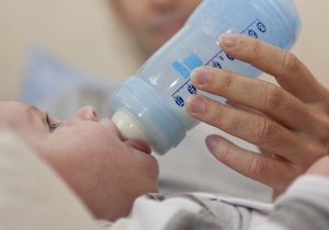 Jak správně vybrat kojeneckou lahvičku?
