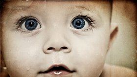 Modré, hnědé, zelené? Jakou barvu očí bude dítě nakonec mít? 