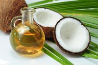 Kokosový olej: Zhubnete po něm, nebo je to lež?