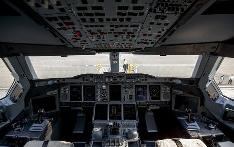 Využívání náhradního autopilotního systému by mohlo stabilizovat letecký průmysl, který se po posledních katastrofách ocitl pod palbou kritiky.