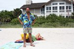 Podnikatel Josef Kokta vyjímečně na pláži. Většinu času totiž tráví na golfu