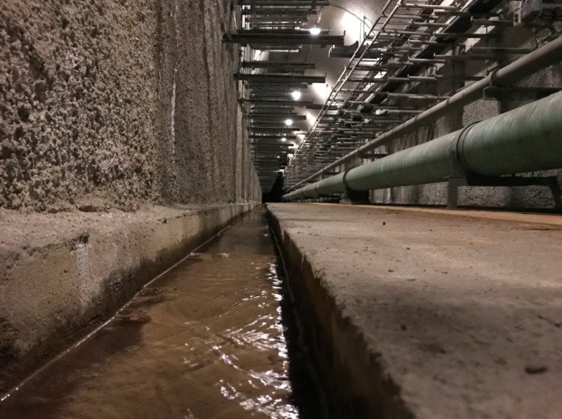 Voda, která prosakuje do kolektorové sítě se v minulosti čerpala do kanalizace