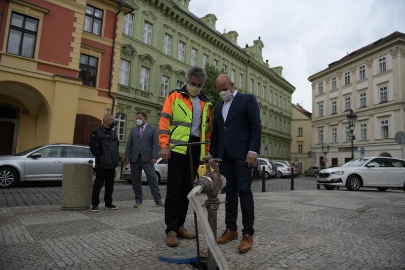 Radní Hlubuček a ředitel Kolektorů Praha Petr Švec