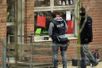 Drama ve školce v Německu: Muž s nožem držel 9 hodin ředitele jako rukojmího!
