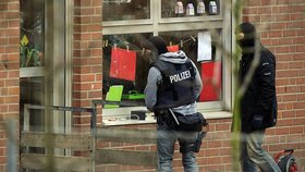 Drama ve školce v Kolíně nad Rýnem: Ozbrojený muž si vzal jejího ředitele za rukojmího