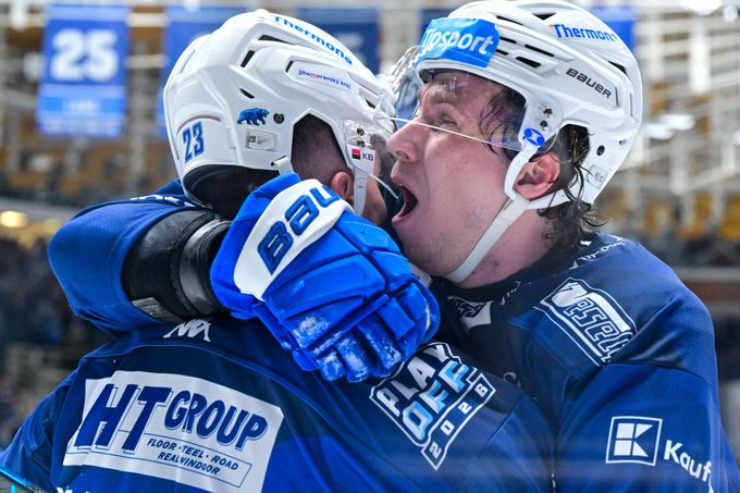 Já v šestnácti? Hrál jsem druhou ligu-Východ, usmál se Ščotka. Mladíky Komety chválil Já v šestnácti? Hrál jsem druhou ligu-Východ, usmál se Ščotka. Mladíky Komety chválil