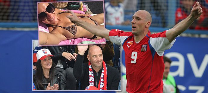 Harmonický vztah slavného střelce Jana Kollera a jeho Hedviky vyprchal. Oba jsou v rozvodovém řízení. Na hokej už fotbalista vyvedl svoji novou krasavici...