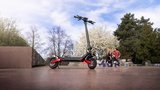 Elektrokoloběžky Sencor: Flexibilita do města i adrenalin v terénu