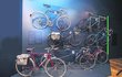 VÝSTAVA: Vyrobili kolo pro Gottwaldovu vnučku, ale v československých obchodech nebyly bicykly k sehnání 