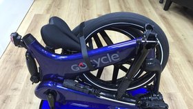 Modrý designový speciál GoCycle je vyrobený z hořčíkových slitin.