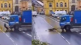 V centru Šluknova srazil náklaďák koloběžkáře.